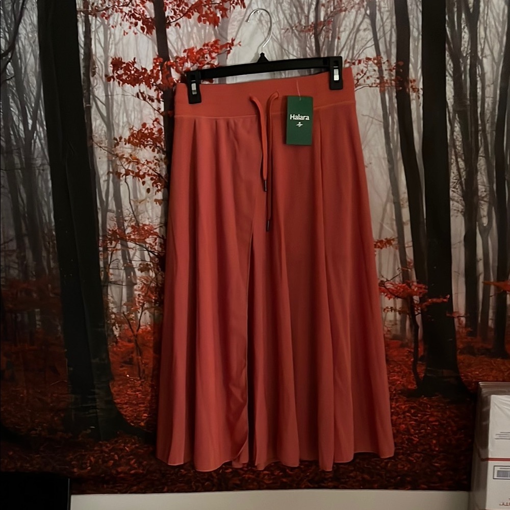 Halara Women's Coral Skirt
